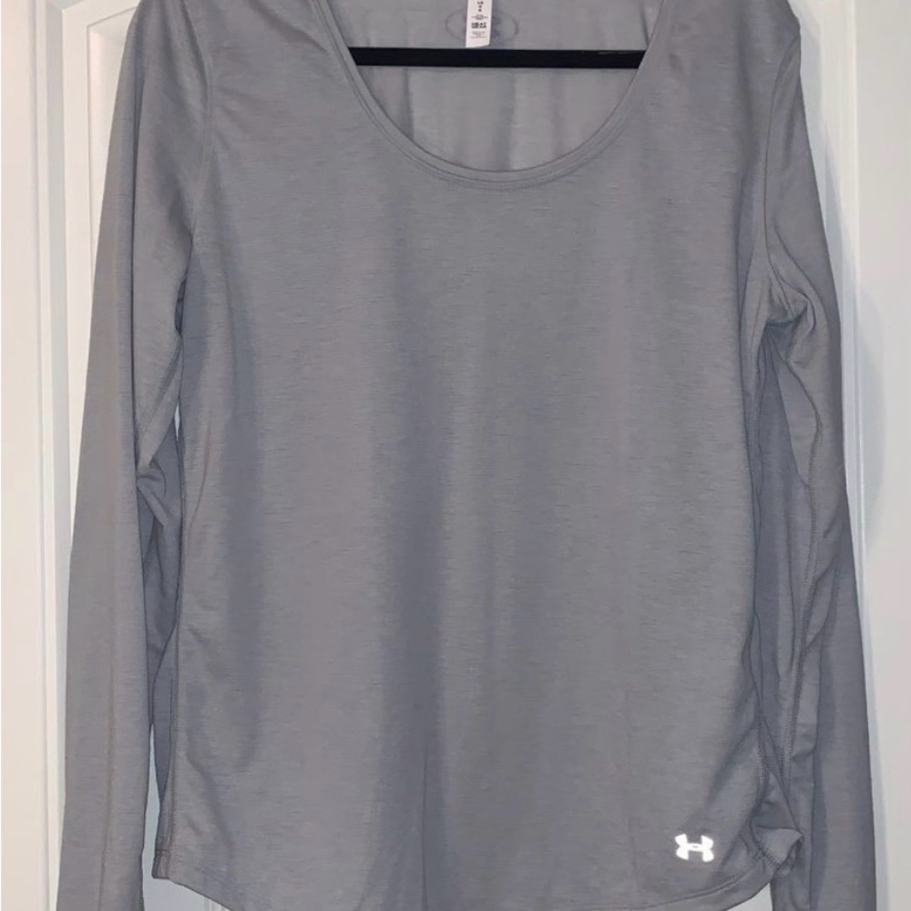 Under Armour Women's Light Gray Long Sleeve Tee